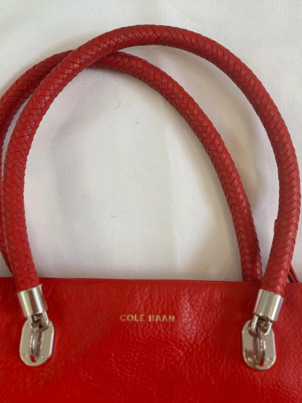 Cole Haan Red Pebbled Leather Tote Bag Gold Hardware Braided Handles - Picture 3 of 8